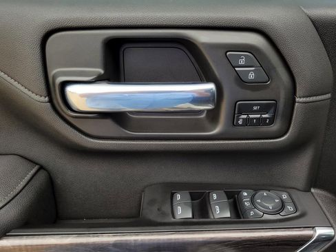 Used 2022 Chevrolet Silverado 2500 LTZ w/ Safety Package image 22