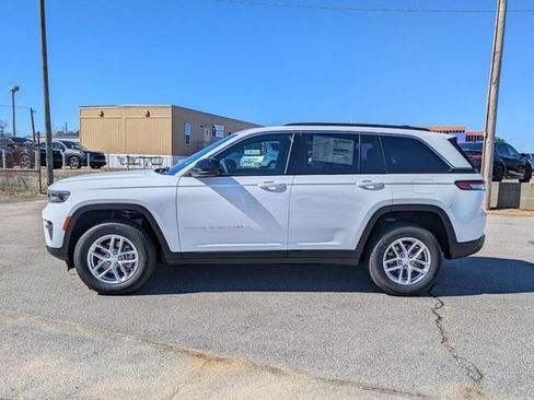 New 2026 Jeep Grand Cherokee Laredo X AWD/4WD image 6