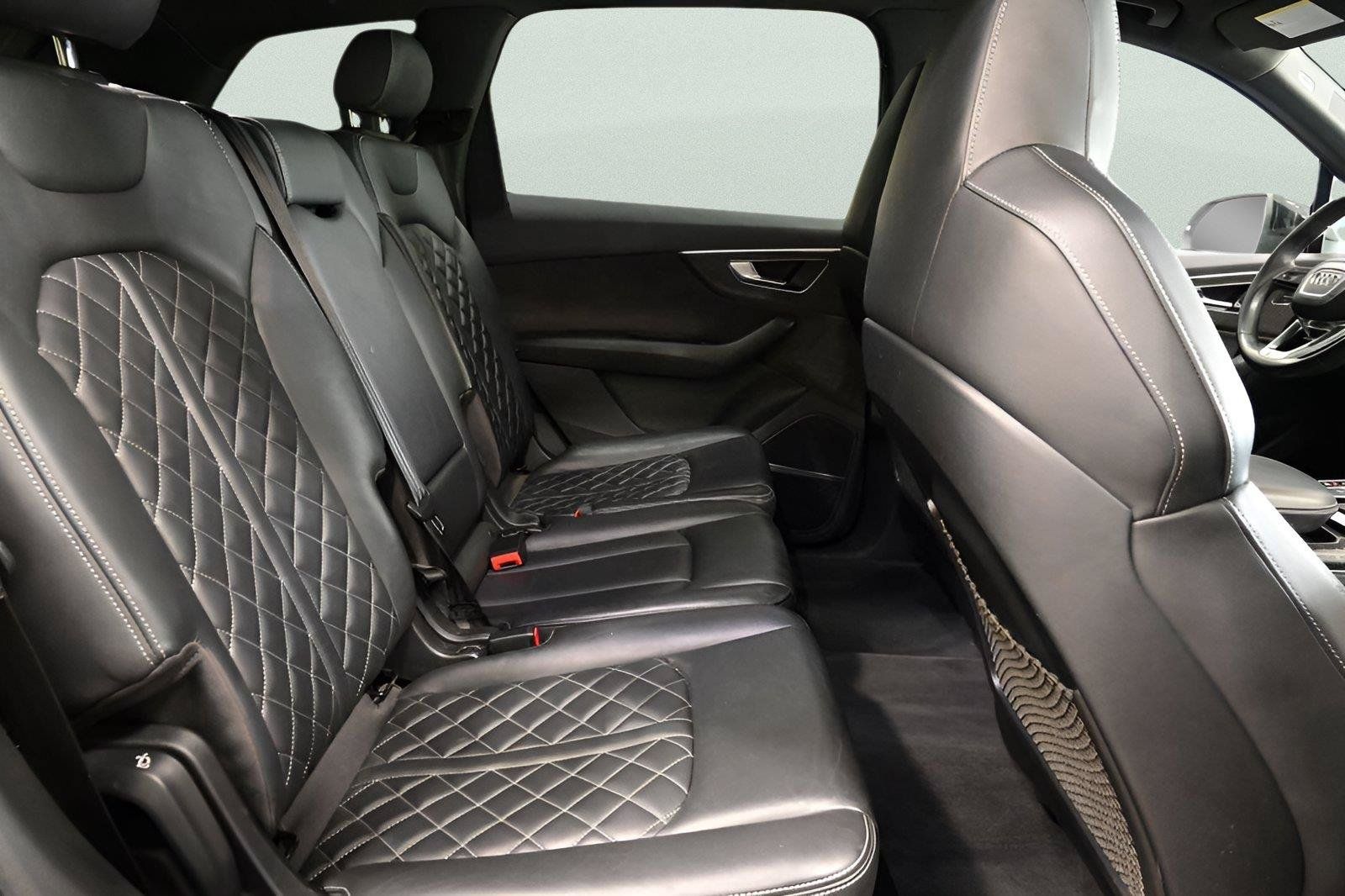 Used 2021 Audi SQ7 Premium Plus w/ Driver Assistance Package AWD/4WD image 20