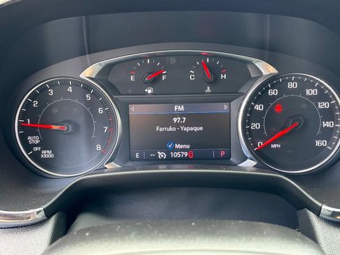 Used 2025 Chevrolet Blazer LT FWD image 9