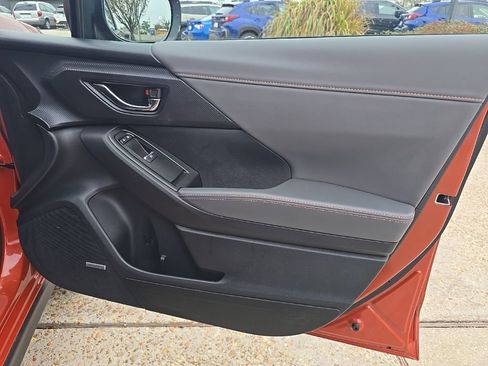 Used 2025 Subaru Crosstrek 2.5i Limited w/ Crosstrek Mirror Package image 32