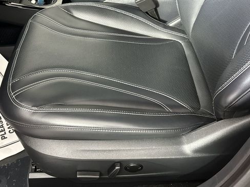 Used 2021 Ford Mustang Mach-E Premium image 16