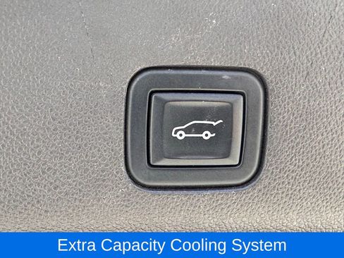 Used 2021 GMC Yukon XL Denali w/ Denali Ultimate Package image 18