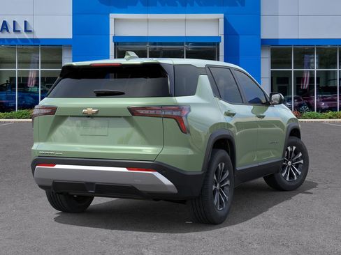 New 2026 Chevrolet Equinox LT image 4