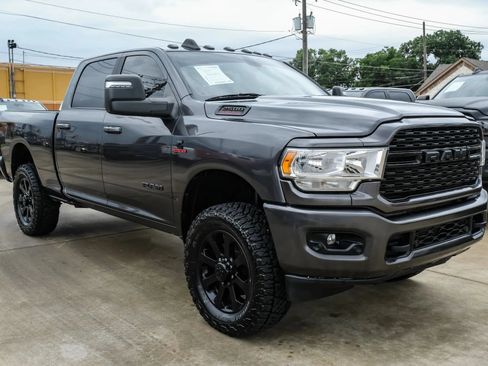 Used 2023 RAM 2500 Big Horn w/ Night Edition AWD/4WD image 5