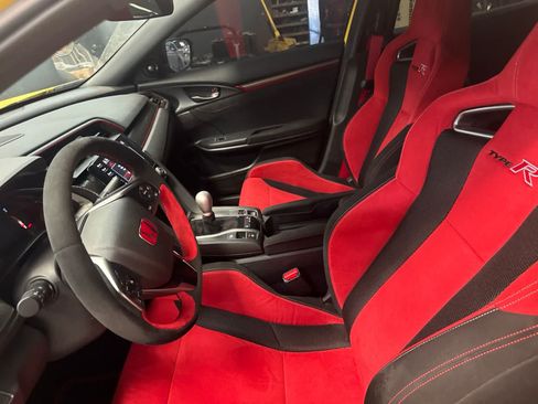 Used 2021 Honda Civic Type R Limited image 21