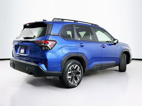 Used 2026 Subaru Forester Premium AWD/4WD image 7