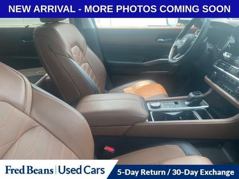 Used 2023 Nissan Pathfinder Platinum w/ Lighting Package (N93) AWD/4WD image 9