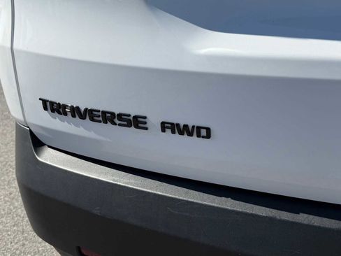 Used 2023 Chevrolet Traverse RS AWD/4WD image 35