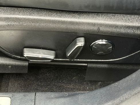 Used 2017 Lincoln MKZ Reserve FWD image 24