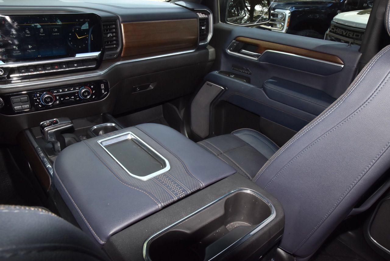 Used 2022 Chevrolet Silverado 1500 High Country w/ Max Trailering Package AWD/4WD image 17