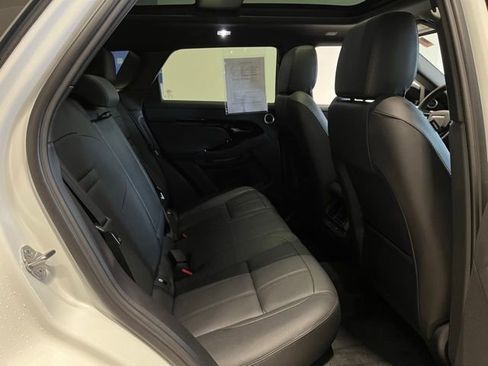 Used 2024 Land Rover Range Rover Evoque S AWD/4WD image 32