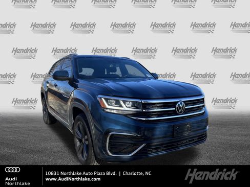 Used 2021 Volkswagen Atlas Cross Sport SE w/ Panoramic Sunroof Package image 1
