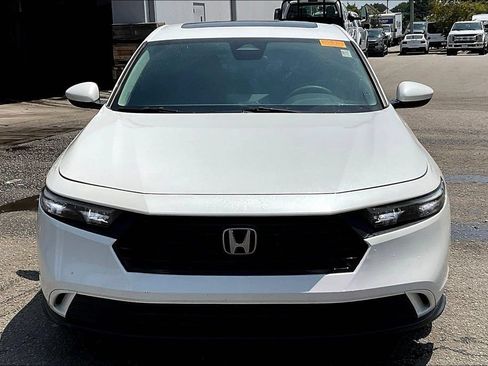 Used 2023 Honda Accord EX image 2