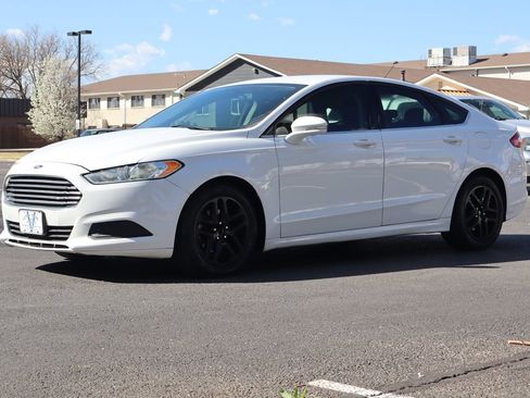 Used 2016 Ford Fusion SE image 11