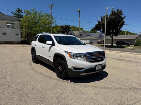 Used 2017 GMC Acadia SLT AWD/4WD image 1