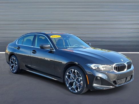 Used 2025 BMW 330i Sedan image 2