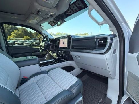 Used 2024 Ford F250 Limited w/ FX4 Off-Road Package AWD/4WD image 13