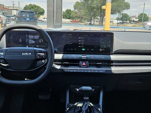 Used 2025 Kia K4 FWD image 14