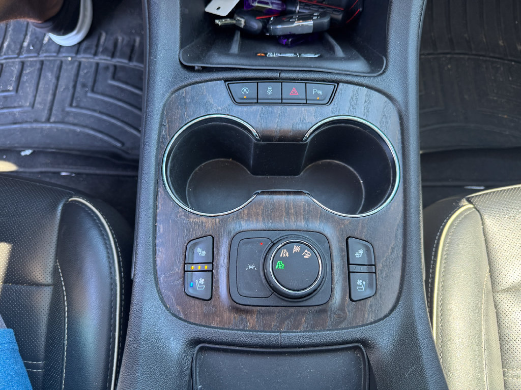 Used 2020 GMC Acadia Denali AWD/4WD image 18