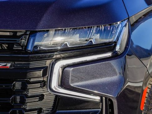Used 2023 Chevrolet Tahoe Z71 w/ Luxury Package image 5