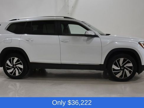 Used 2025 Volkswagen Atlas SEL AWD/4WD image 3