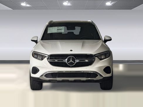 Used 2026 Mercedes-Benz GLC 300 4MATIC image 5