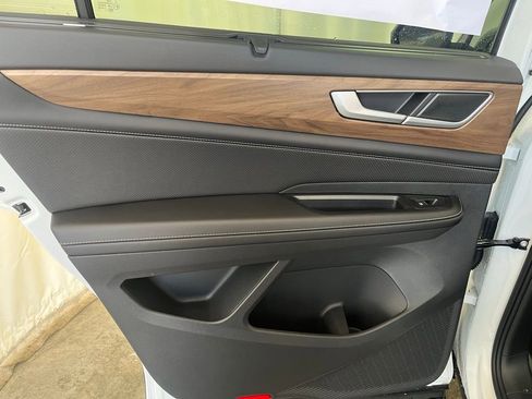 New 2026 Volkswagen Atlas SE image 20