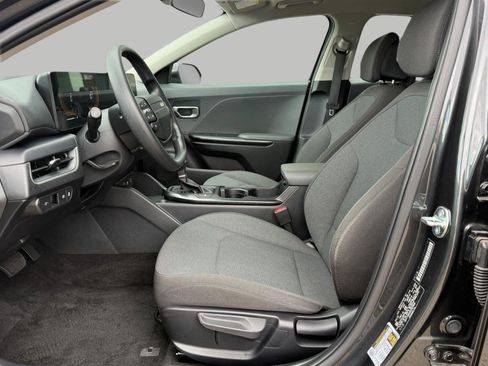 Used 2025 Kia K4 FWD image 65