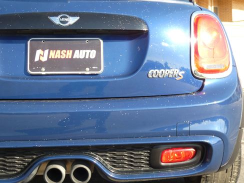 Used 2015 MINI Cooper S image 9