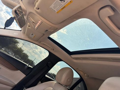 Used 2019 Mercedes-Benz C 300 4MATIC Sedan image 19