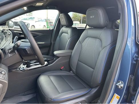 New 2026 Buick Envista Sport Touring w/ Convenience I Package FWD image 6