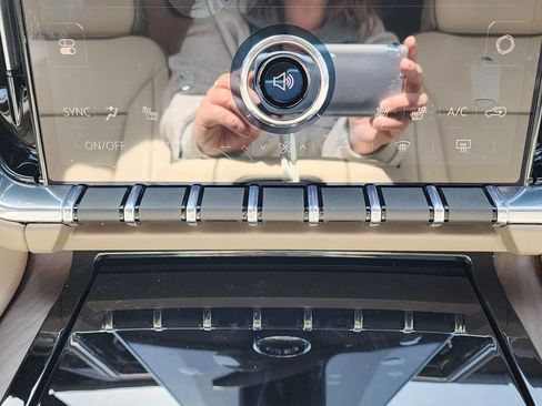 New 2026 GMC Yukon XL Denali w/ Sun & Power Step Package image 33