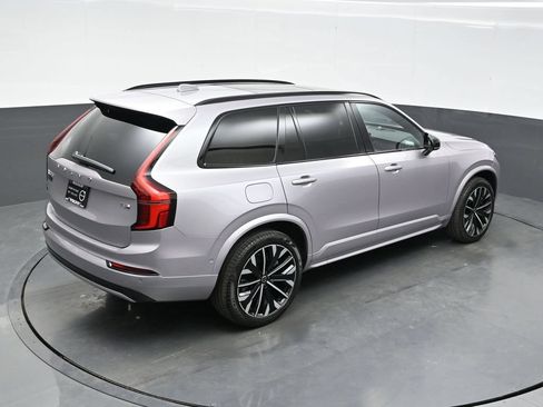 Used 2026 Volvo XC90 T8 Ultra AWD/4WD image 37