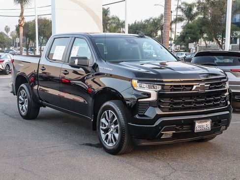 Used 2024 Chevrolet Silverado 1500 RST w/ Convenience Package II image 3
