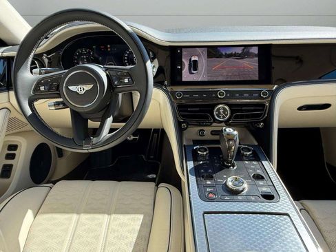 Used 2025 Bentley Flying Spur Speed image 34