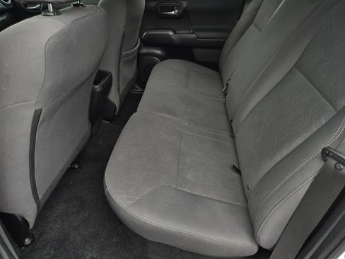 Used 2019 Toyota Tacoma TRD Sport RWD image 12