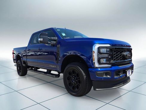New 2026 Ford F250 Lariat w/ Black Appearance Package AWD/4WD image 2