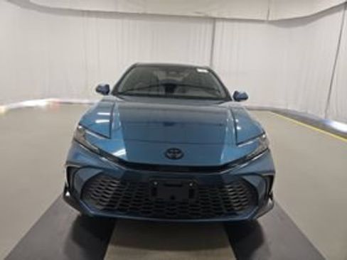 Used 2026 Toyota Camry SE w/ Convenience Package FWD image 2