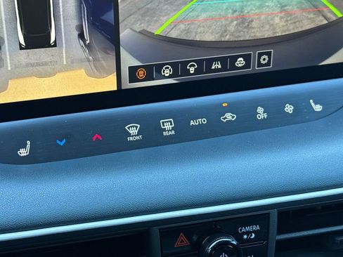 New 2026 Nissan Leaf Platinum+ w/ Cargo Package (Platinum+) image 16