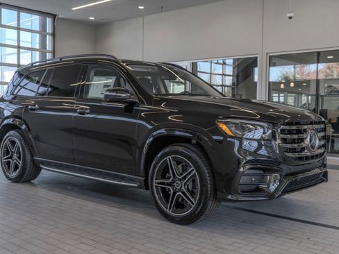 New 2026 Mercedes-Benz GLS 450 4MATIC image 12