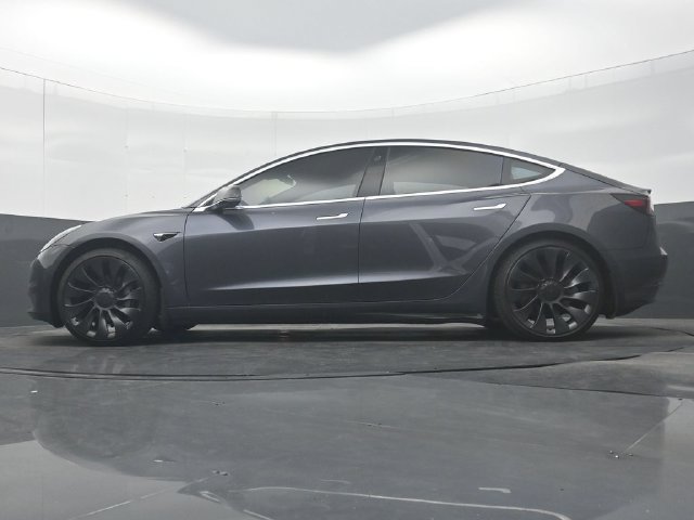 Used 2018 Tesla Model 3 Long Range RWD image 28