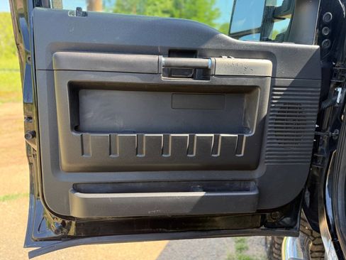 Used 2016 Ford F250 Lariat w/ Lariat Ultimate Package image 33