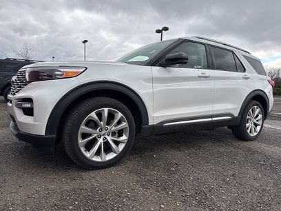 Used 2023 Ford Explorer Platinum w/ Technology Package