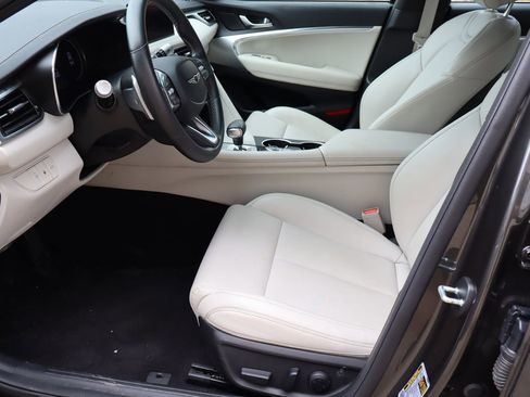 Used 2025 Genesis G70 2.5T AWD/4WD image 14