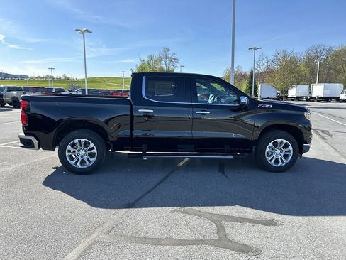 New 2026 Chevrolet Silverado 1500 LTZ w/ Z71 Off-Road Package AWD/4WD image 8