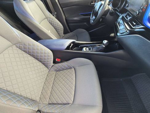 Certified 2021 Toyota C-HR XLE FWD image 35