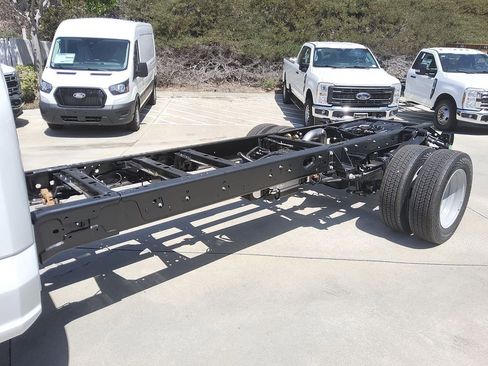 New 2026 Ford F550 2WD Regular Cab Super Duty image 13