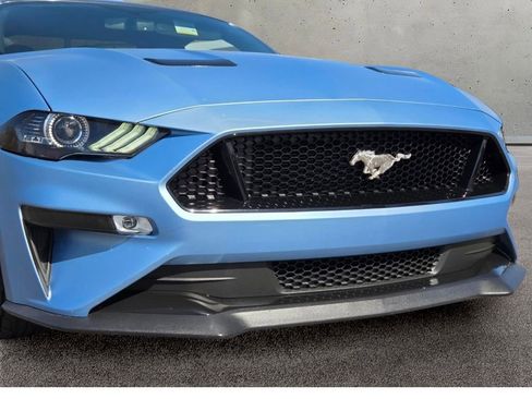 Used 2018 Ford Mustang GT Premium w/ GT Performance Package RWD image 8