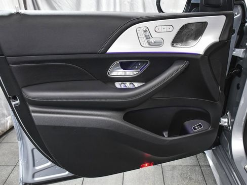 Used 2025 Mercedes-Benz GLE 53 AMG 4MATIC Coupe image 9